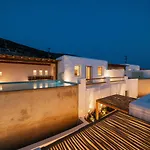 Utopia Suites By Anna Platanou Hotel
