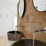 Utopia Suites By Anna Platanou Hotel
