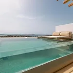 Hotel Utopia Suites By Anna Platanou