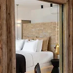 Hotel Utopia Suites By Anna Platanou *