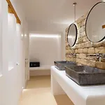 Utopia Suites By Anna Platanou
