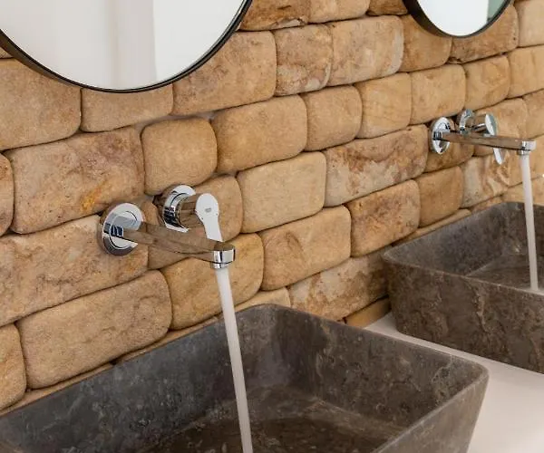 فندق Utopia By Anna Platanou *